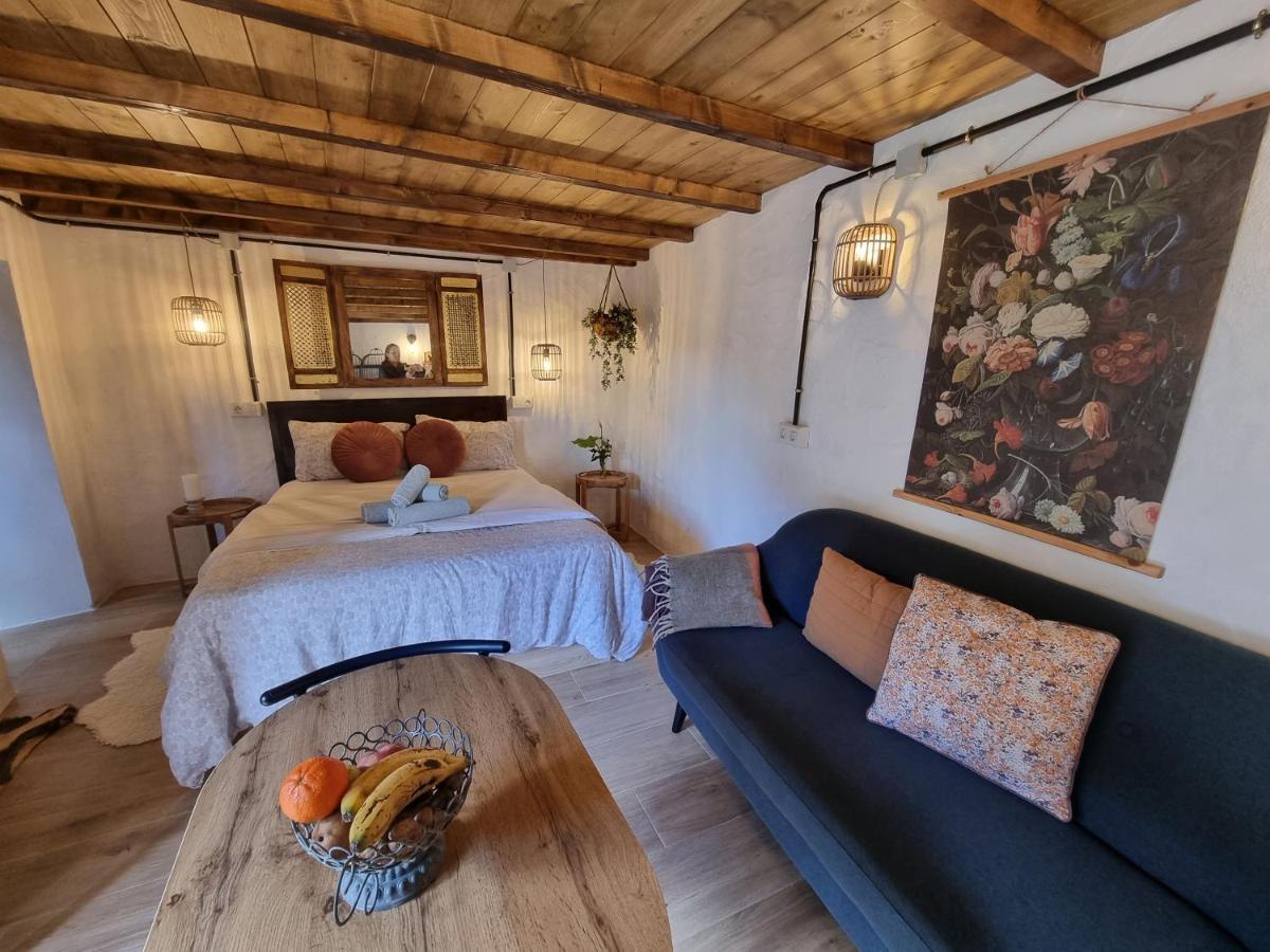 El Nido Fuente Hervera. Precioso Loft Con Banera De Hidromasaje Вега де Сан Матео Экстерьер фото